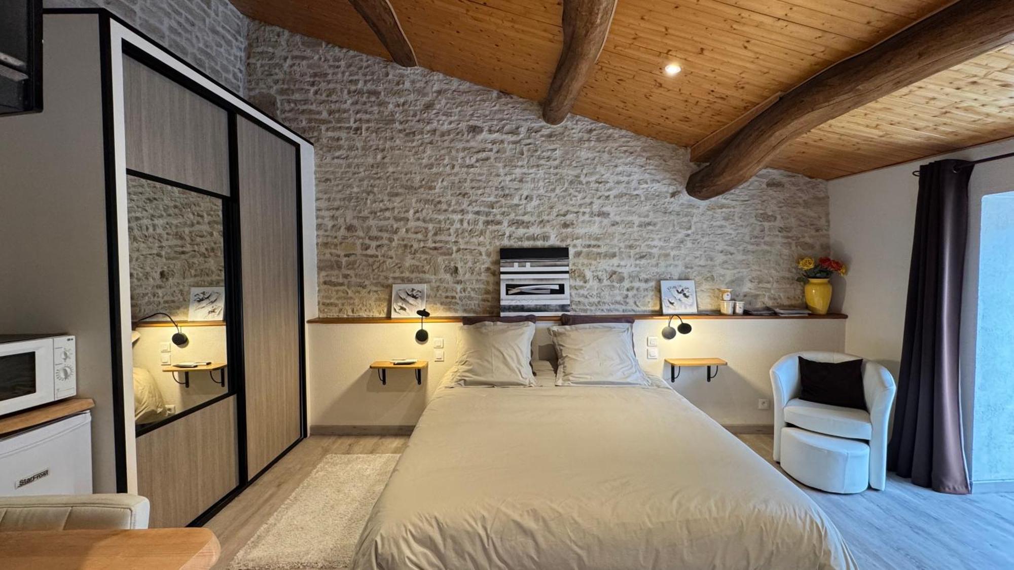 Chambres D'Hotes Les Rozieres Le Bourdet Екстериор снимка